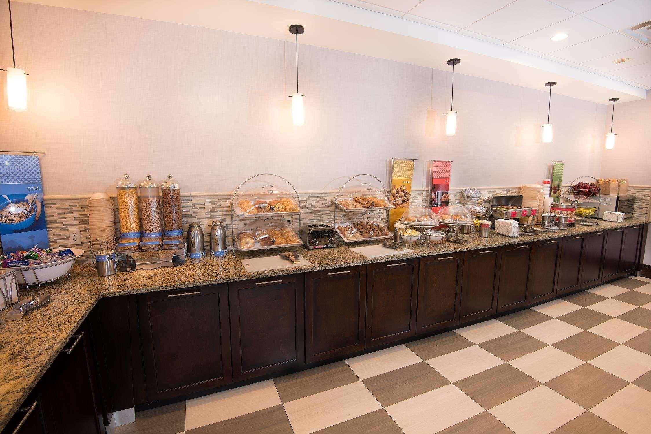 Hampton Inn Carlstadt At The Meadowlands Buitenkant foto