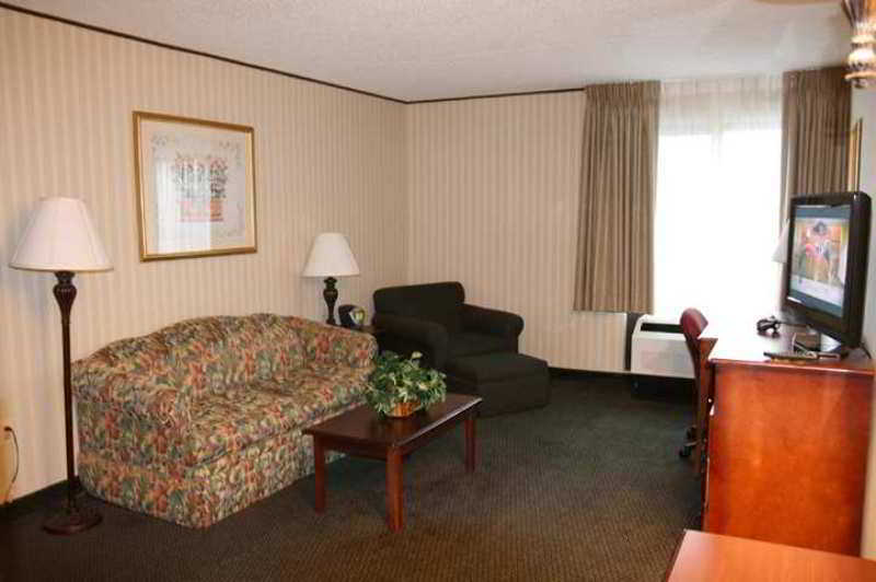 Hampton Inn Carlstadt At The Meadowlands Buitenkant foto