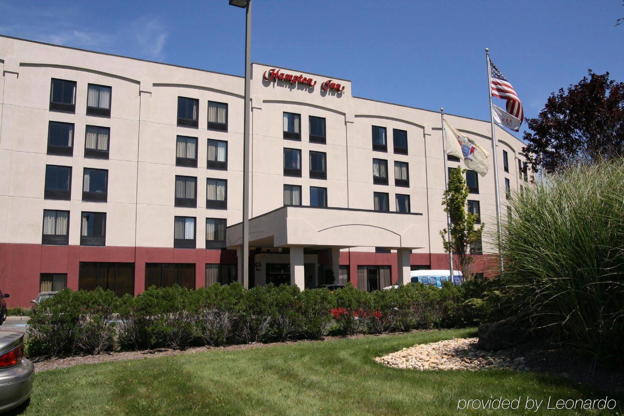 Hampton Inn Carlstadt At The Meadowlands Buitenkant foto