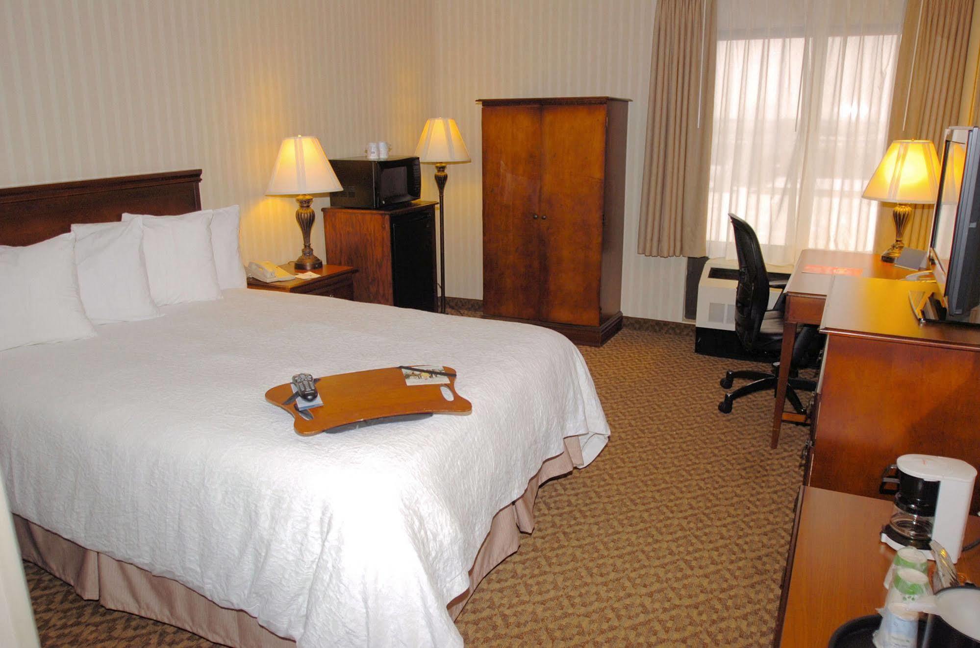 Hampton Inn Carlstadt At The Meadowlands Buitenkant foto